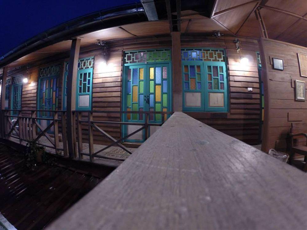 Huan Saran Hostel Пай Екстериор снимка