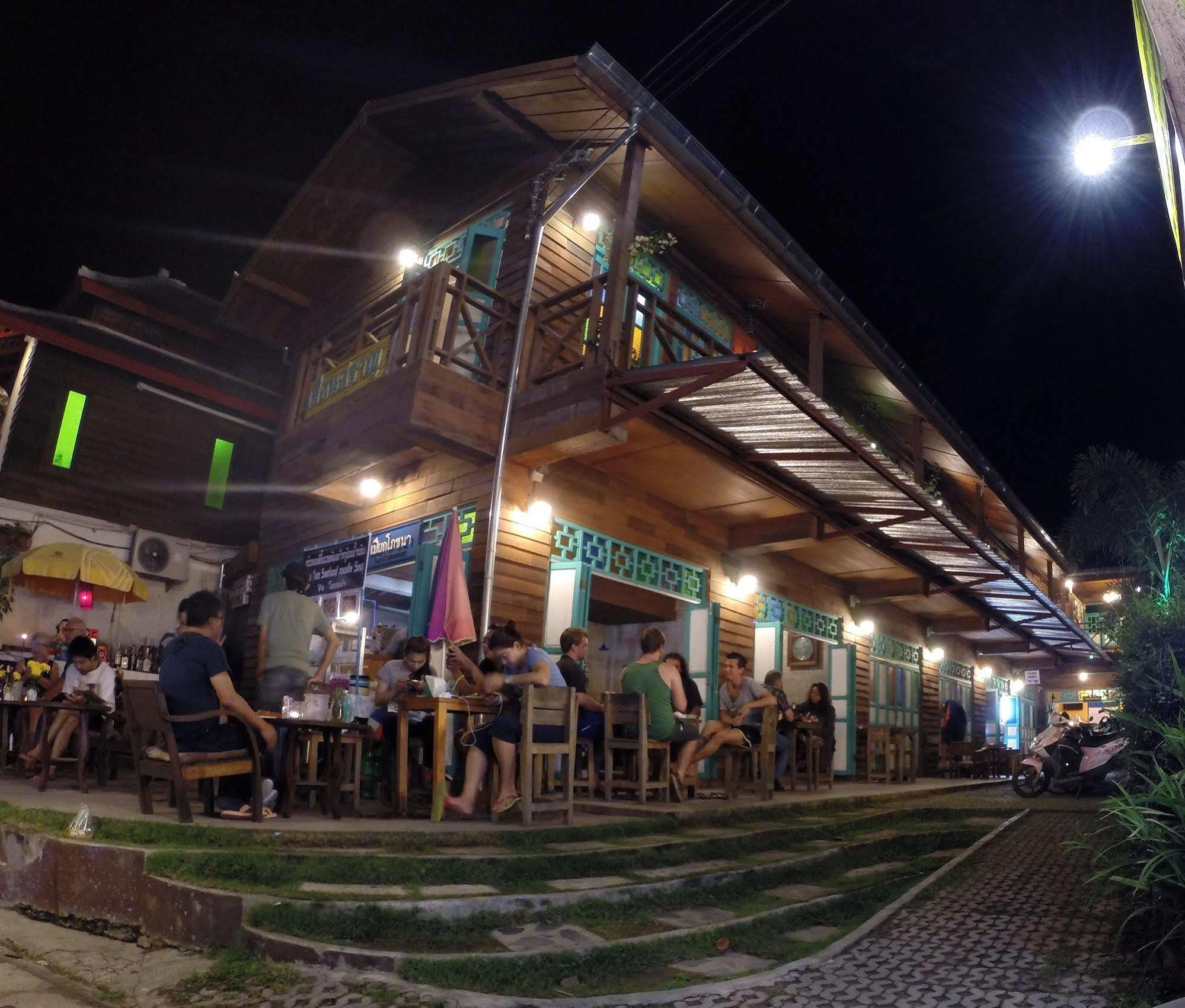 Huan Saran Hostel Пай Екстериор снимка