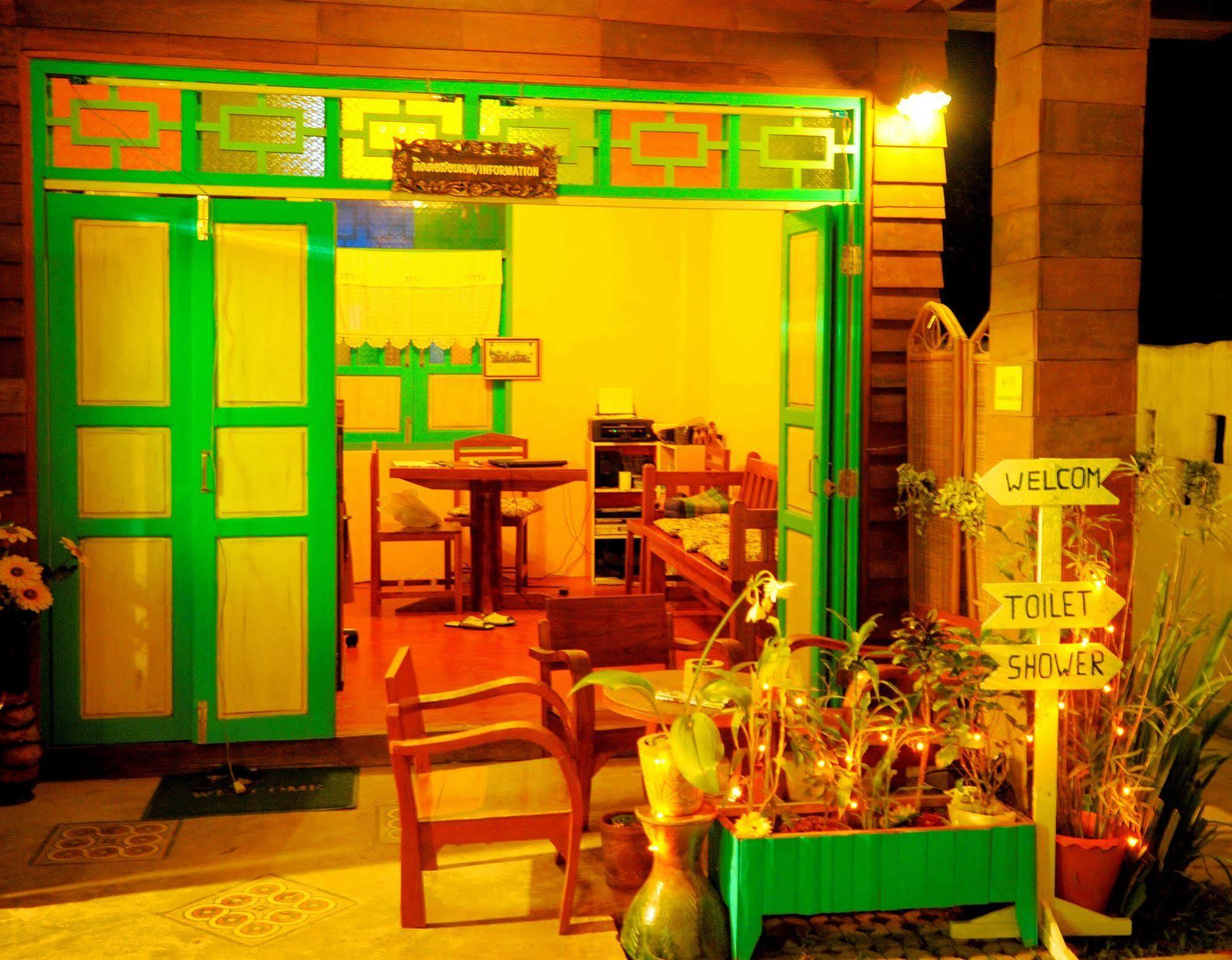 Huan Saran Hostel Пай Екстериор снимка
