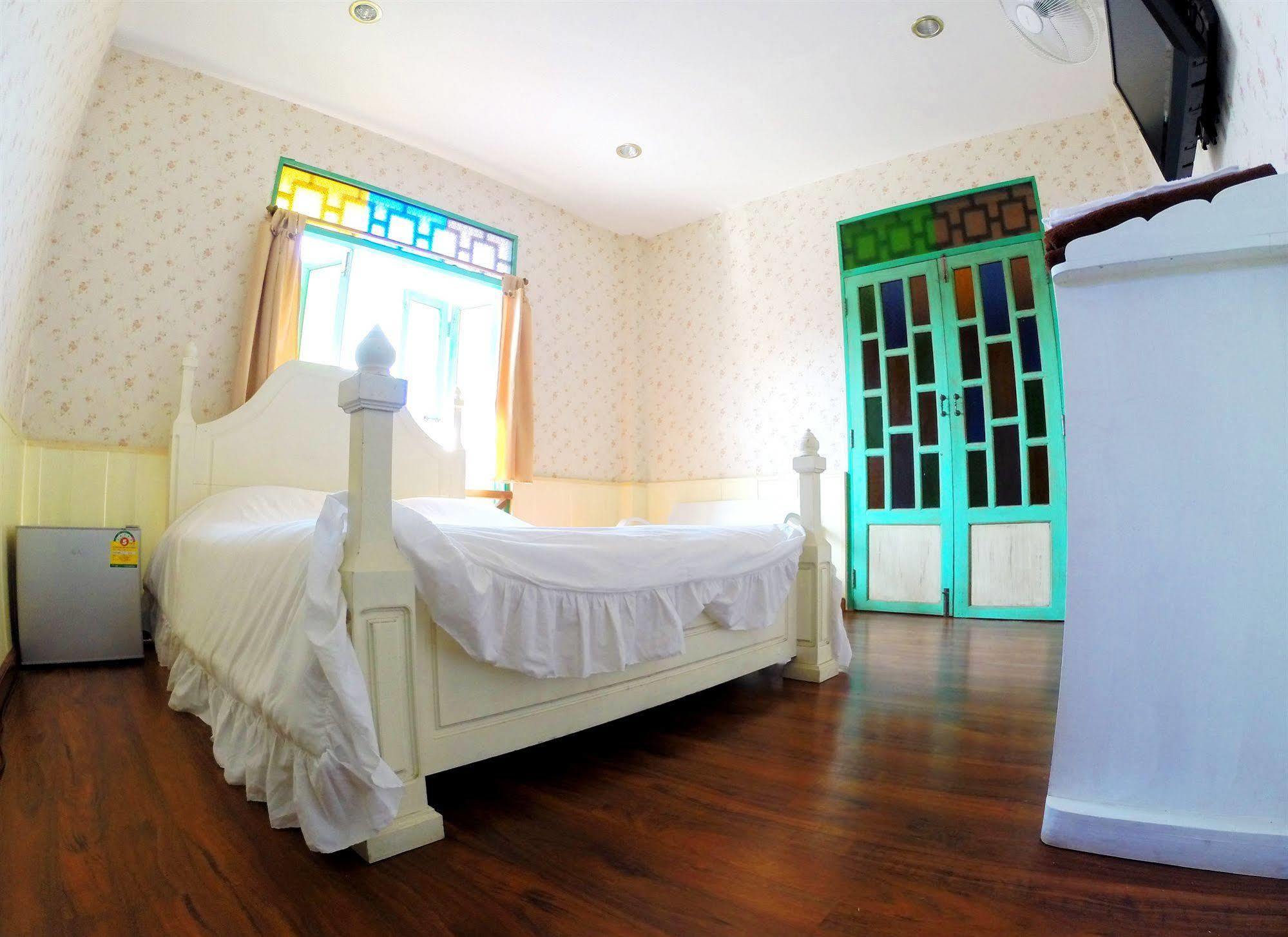 Huan Saran Hostel Пай Екстериор снимка