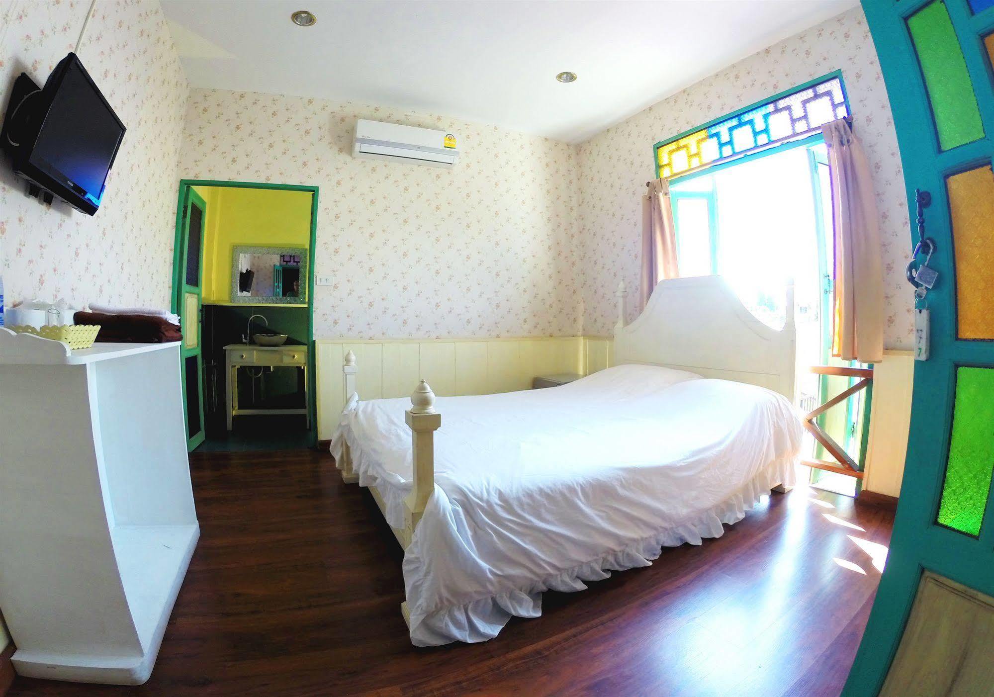 Huan Saran Hostel Пай Екстериор снимка