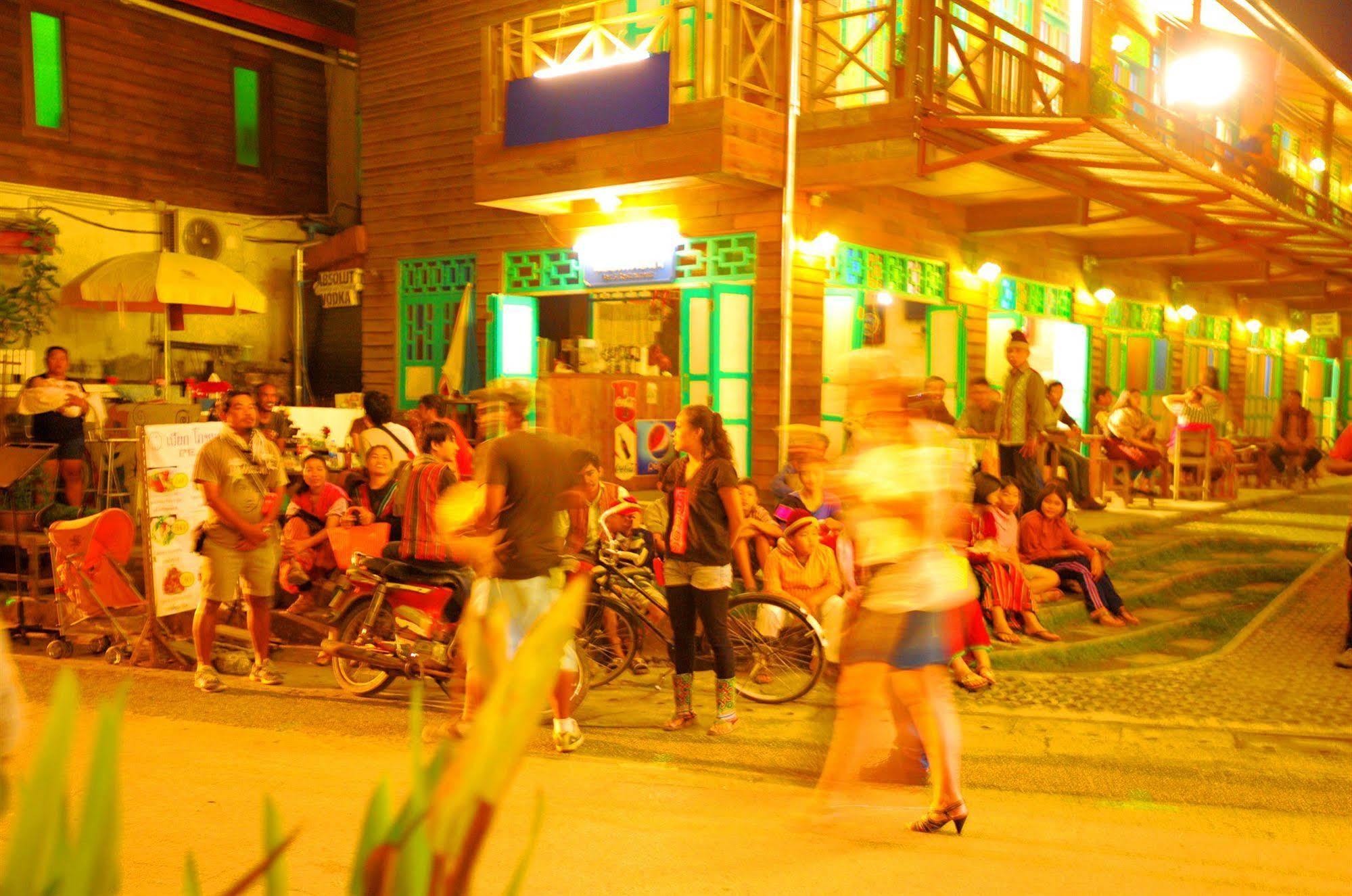 Huan Saran Hostel Пай Екстериор снимка