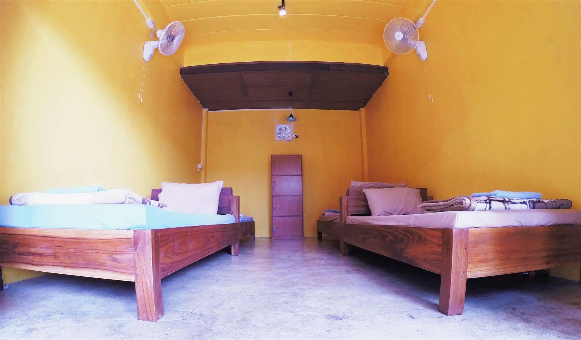 Huan Saran Hostel Пай Екстериор снимка